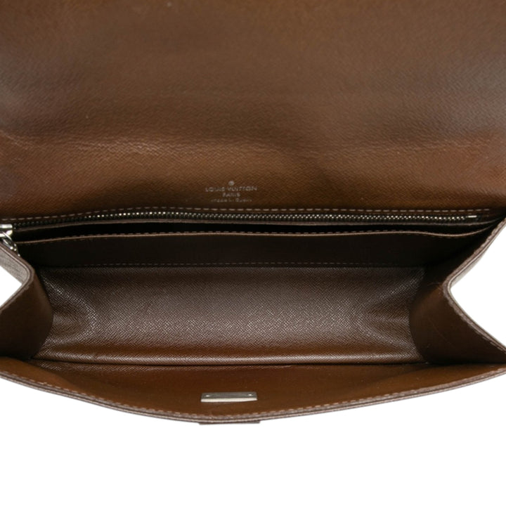 Louis Vuitton Taiga Selenga Marron