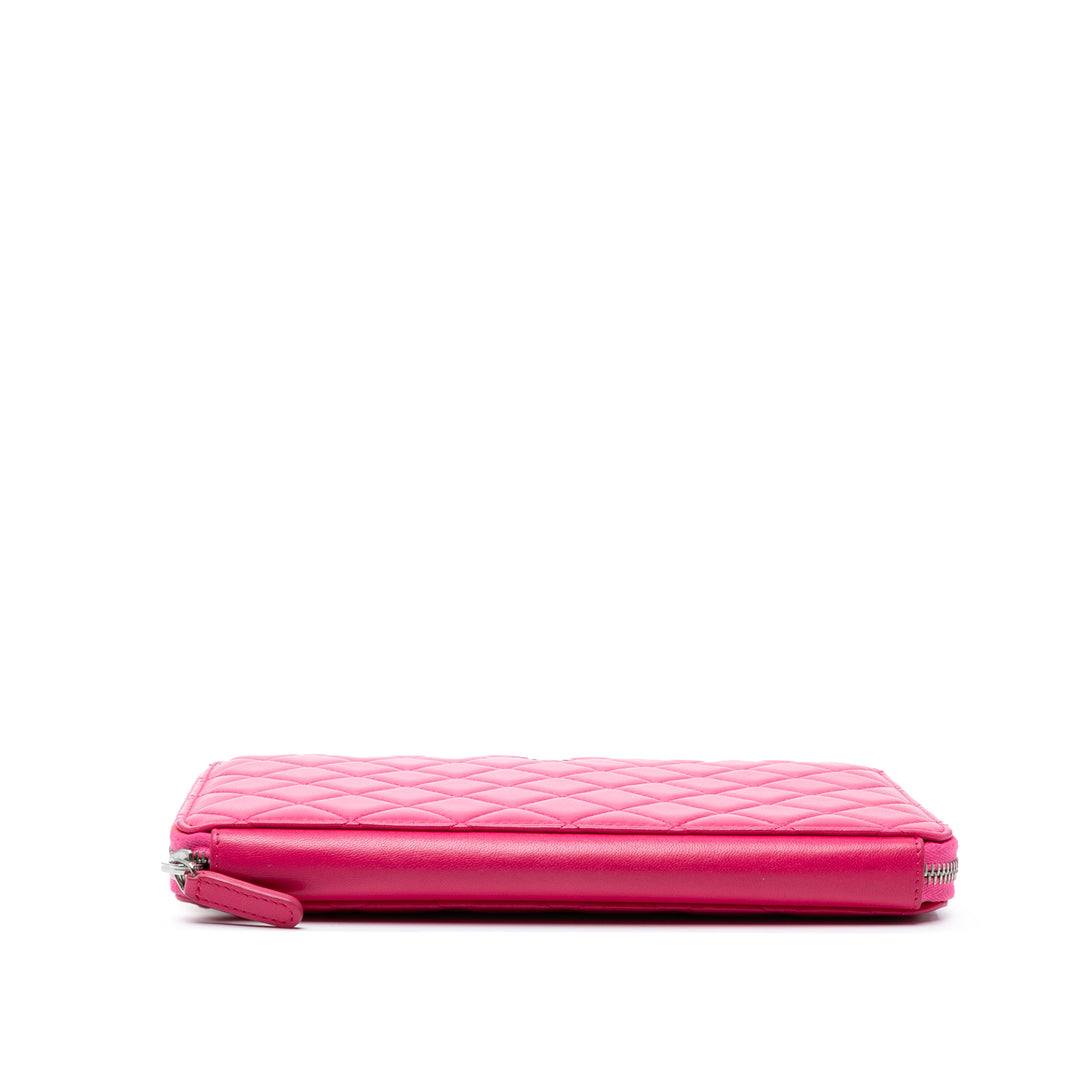 Chanel Large Matelassé Cuir d’agneau Zip Around Organizer Pochette