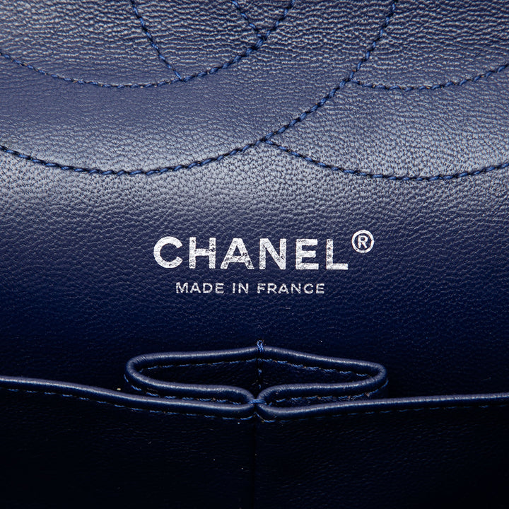 Chanel Matelassé froissé Reissue 2.55 Double rabat 227 Bleu – vue 5 – GABY PARIS