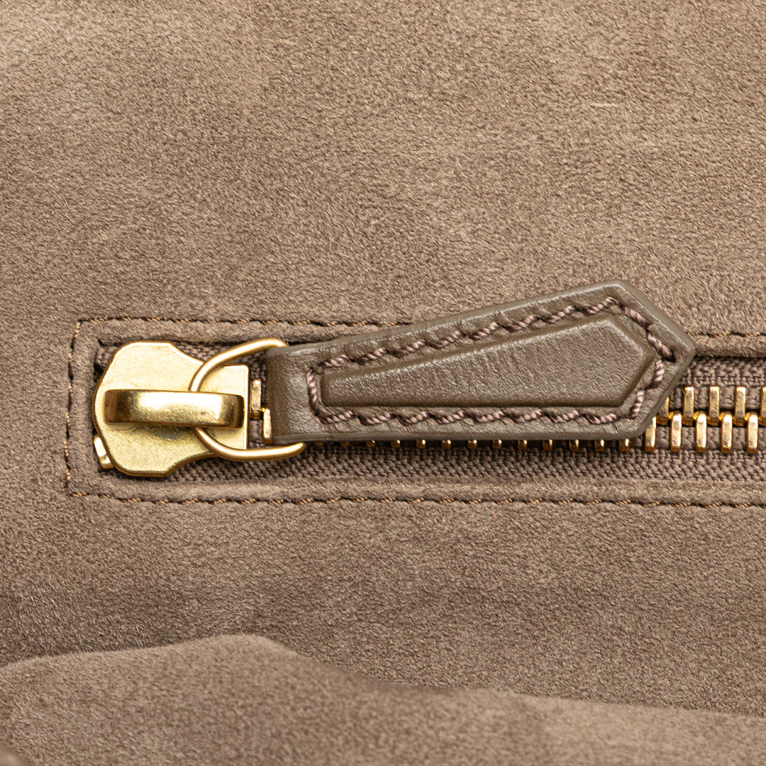 Fendi Medium Cuir de veau Peekaboo Iconic Sac cartable Marron – GABY PARIS Authentique