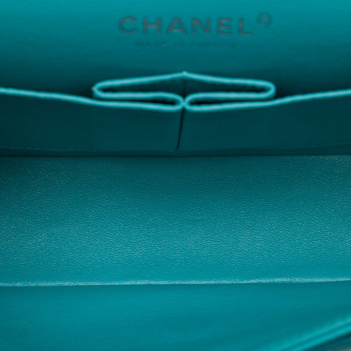 Chanel Classic Double rabat Moyen Cuir d'agneau Bleu – vue 4 – GABY PARIS