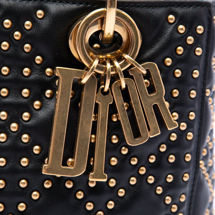 Dior Lady Dior Cannage clouté Souple Moyen Cuir d'agneau Noir