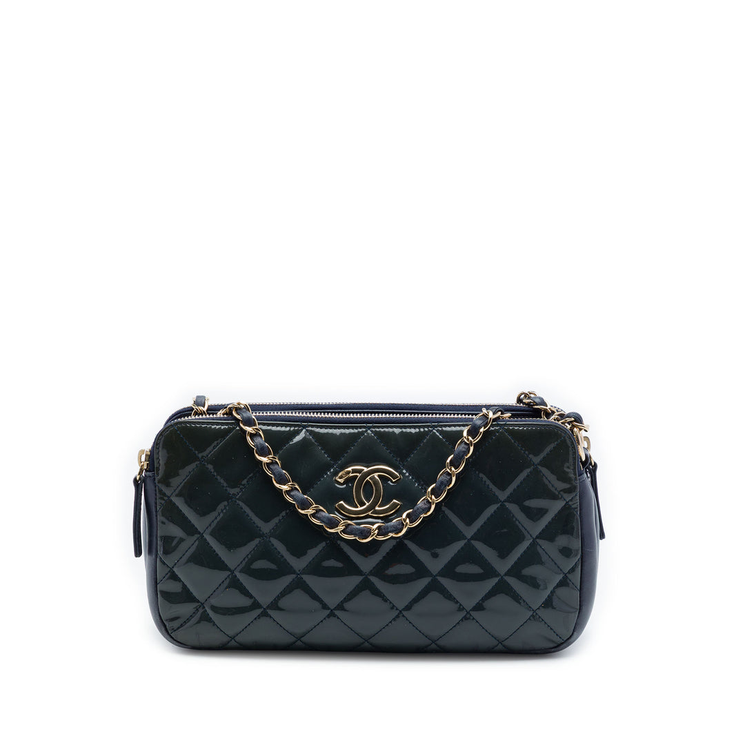 Chanel Matelassé Cuir verni CC Crown Double Zip Sac porté croisé