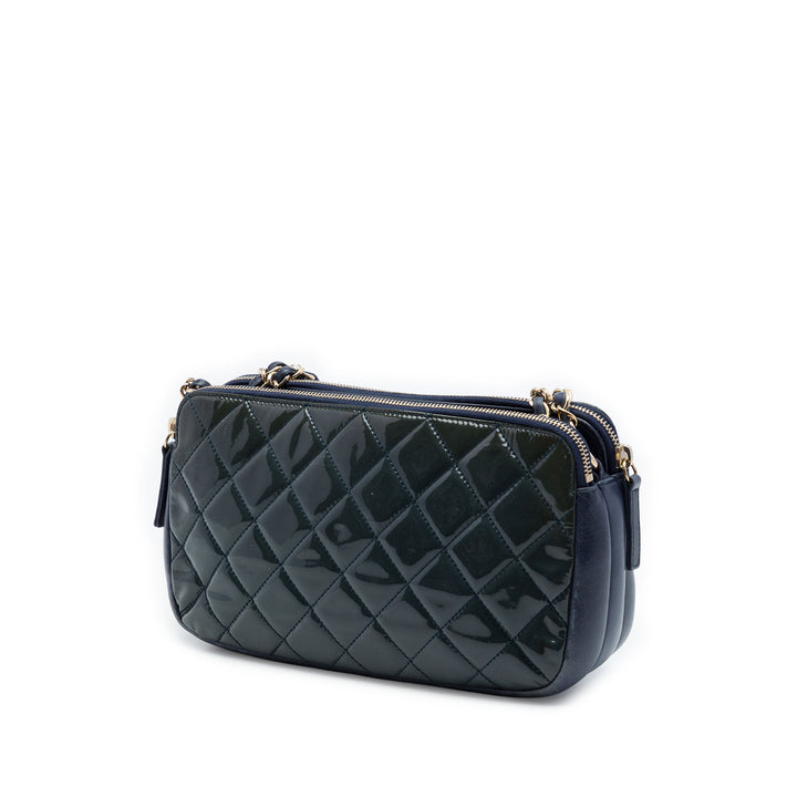 Chanel Matelassé Cuir verni CC Crown Double Zip Sac porté croisé