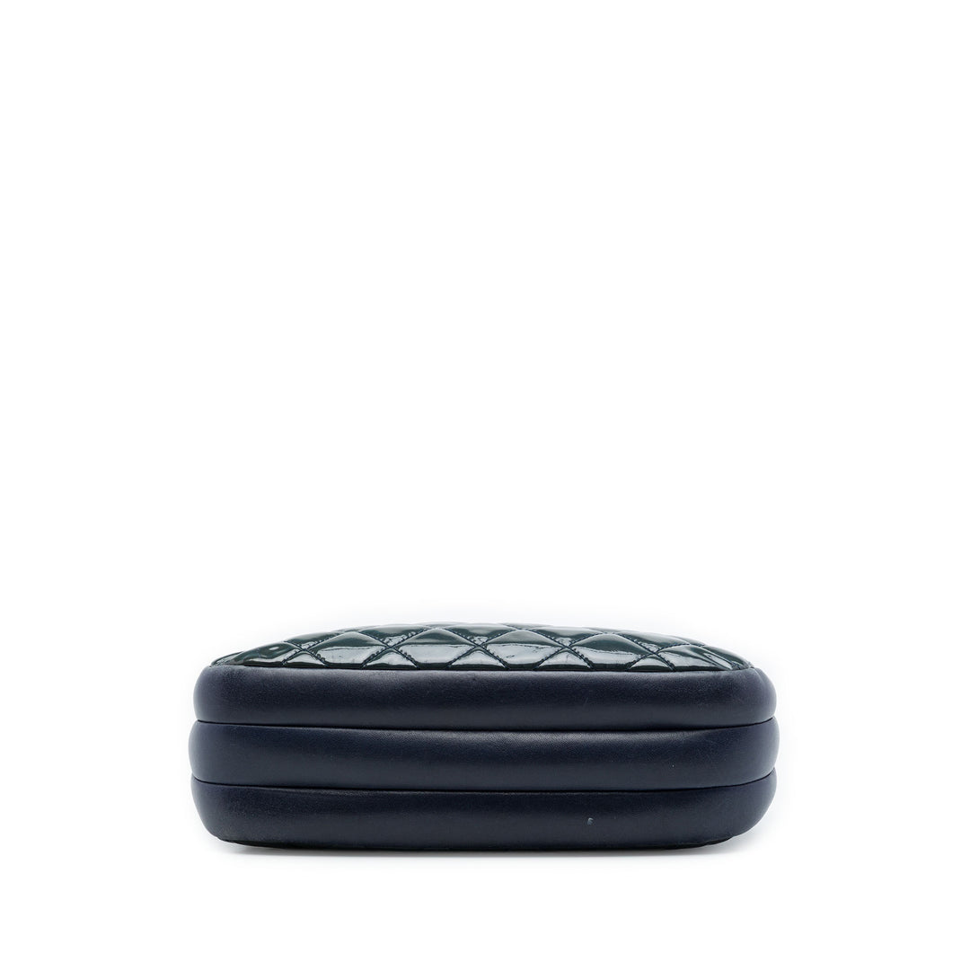 Chanel Matelassé Cuir verni CC Crown Double Zip Sac porté croisé