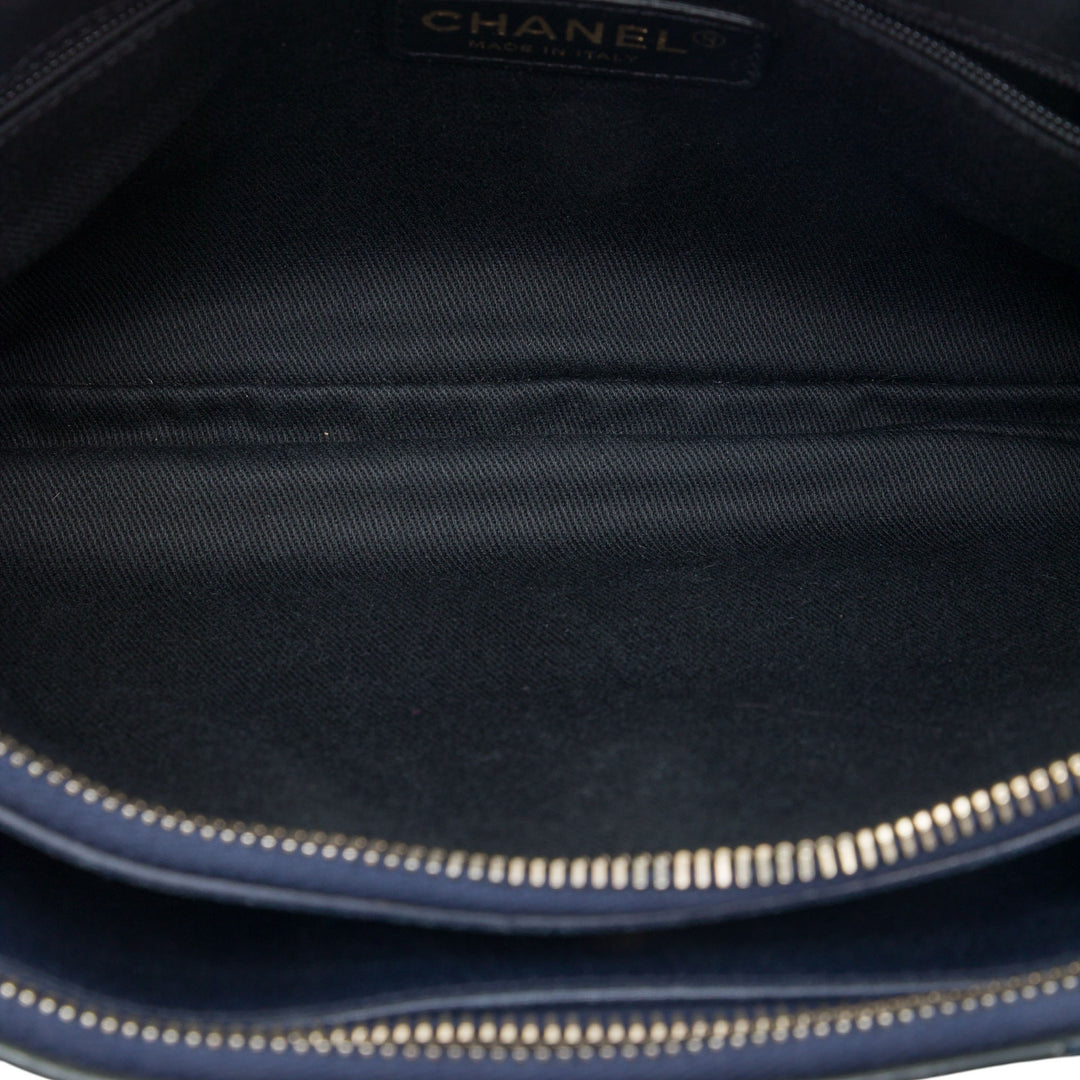 Chanel Matelassé Cuir verni CC Crown Double Zip Sac porté croisé