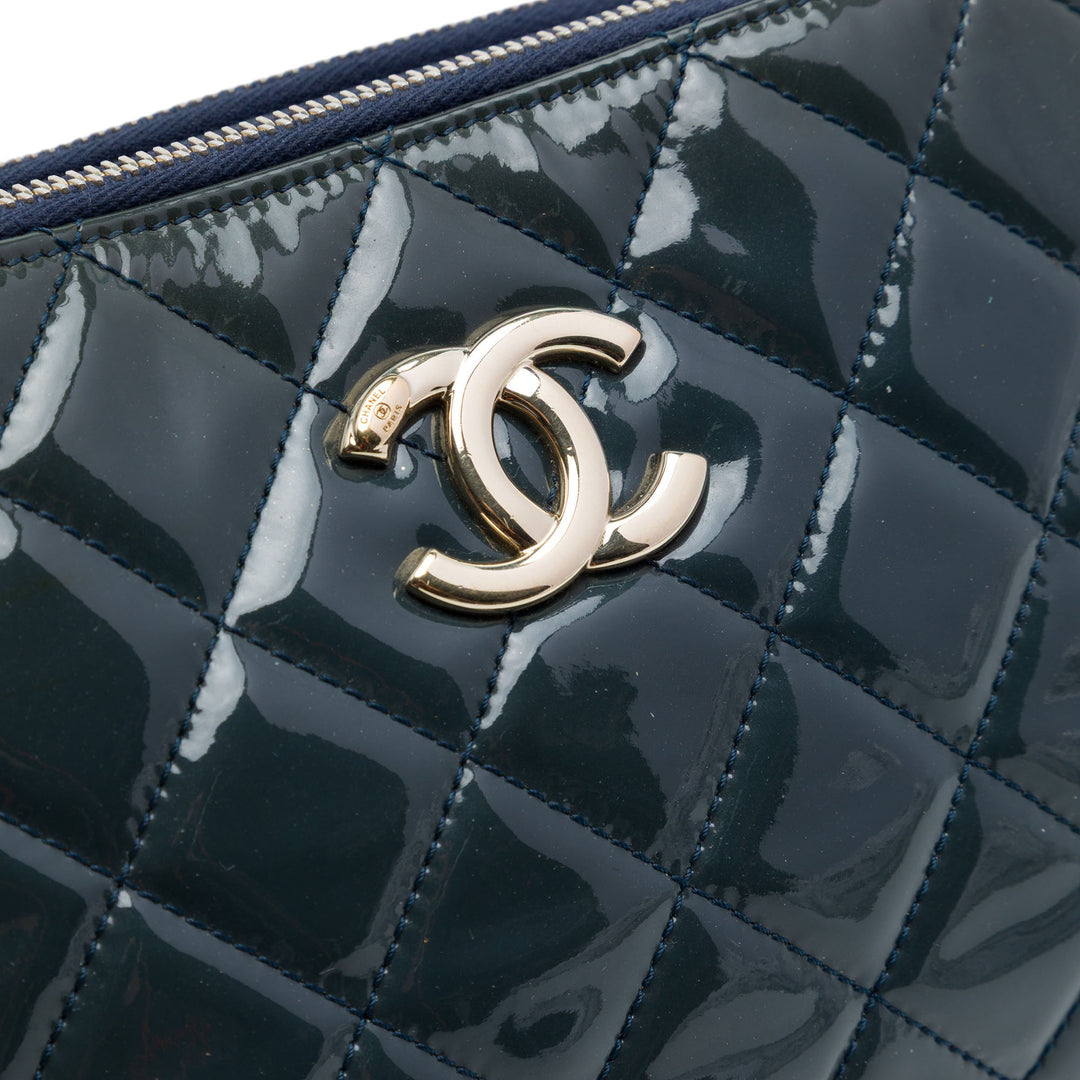 Chanel Matelassé Cuir verni CC Crown Double Zip Sac porté croisé