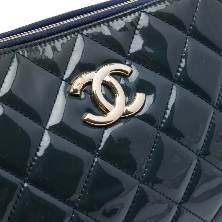 Chanel Matelassé Cuir verni CC Crown Double Zip Sac porté croisé