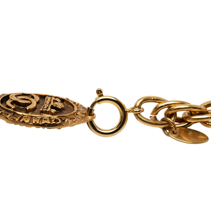 Chanel CC plaqué Oval Medallion Pendant Double Chain Collier