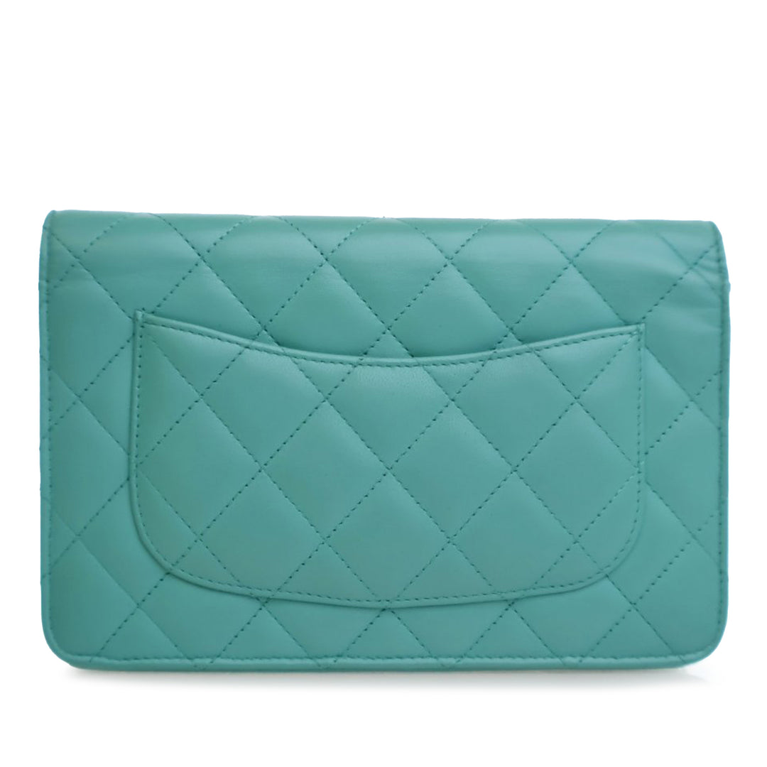 Chanel CC Quilted Cuir d’agneau Wallet On Chain Bleu