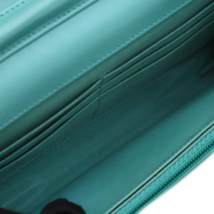 Chanel CC Quilted Cuir d’agneau Wallet On Chain Bleu