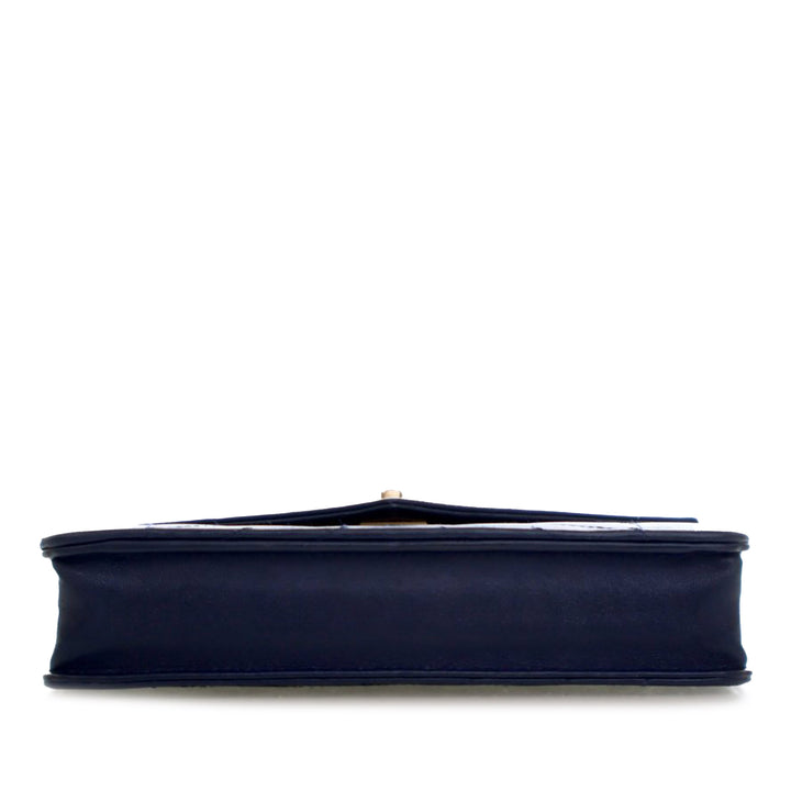 Chanel Reversed Chevron Cuir d’agneau Wallet on Chain