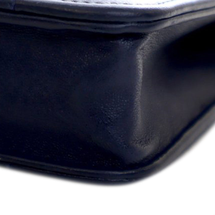 Chanel Reversed Chevron Cuir d’agneau Wallet on Chain