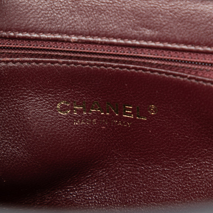 Chanel Chevron Cuir de veau Collar et Tie Cabas