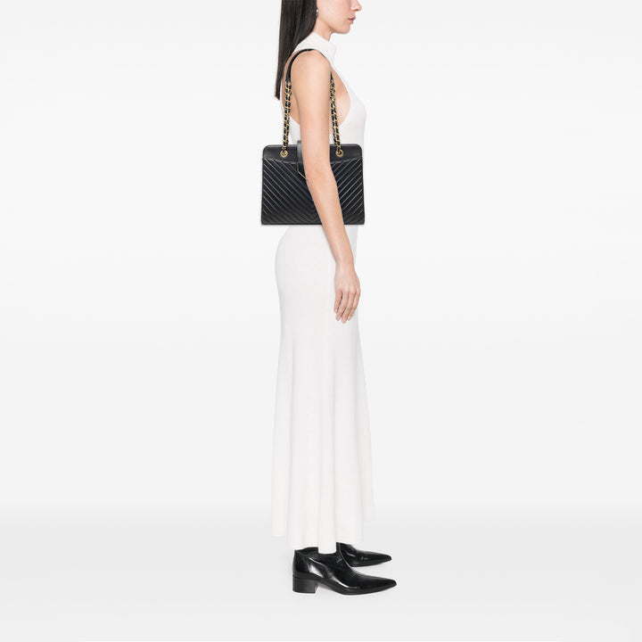 Chanel Chevron Cuir de veau Collar et Tie Cabas