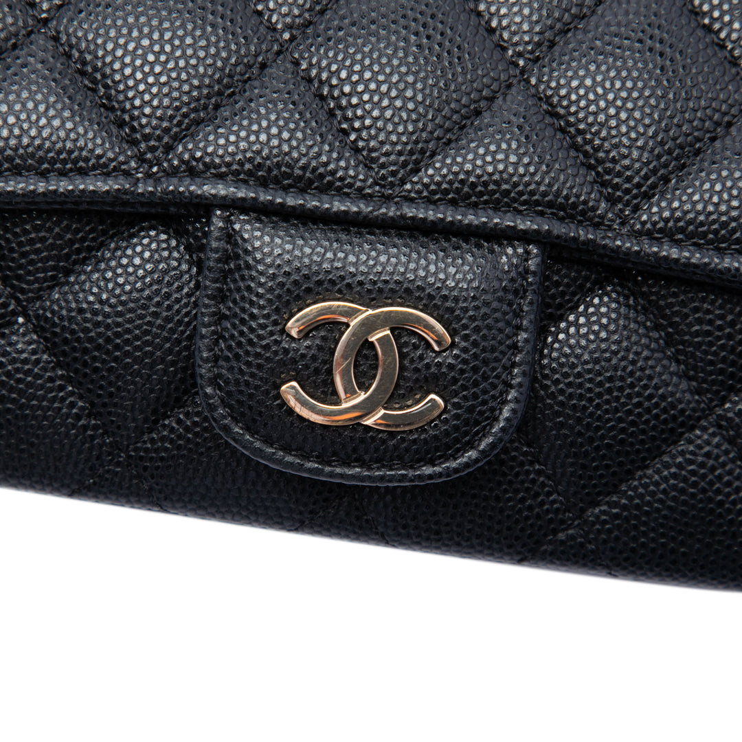 Chanel CC Matelassé Sunglasses Étui avec chaîne Cuir caviar Noir – vue 5 – GABY PARIS