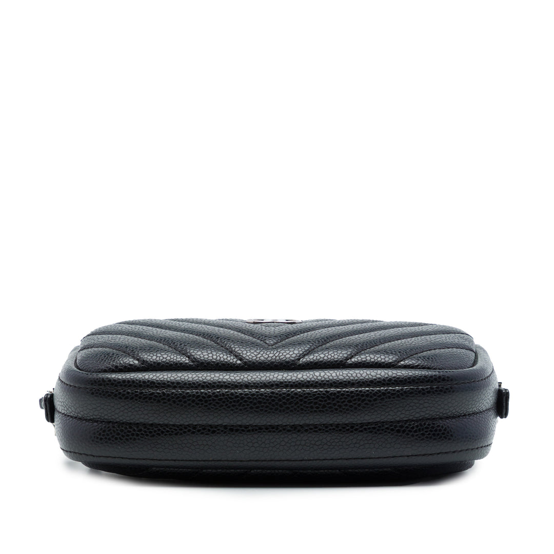 Chanel Sac caméra CC Chevron Cuir caviar Noir – vue 3 – GABY PARIS