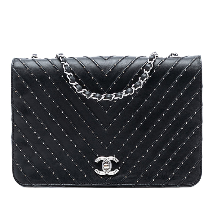 Chanel Chevron Cuir d’agneau Stud Wars à rabat