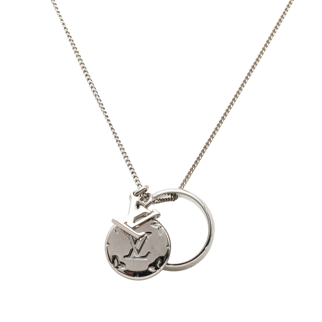 Louis Vuitton Collier Brass Charms Monogram Argenté – vue 2 – GABY PARIS