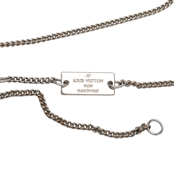Louis Vuitton Collier Brass Charms Monogram Argenté – vue 4 – GABY PARIS