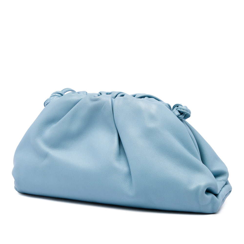 Bottega Veneta Pochette The Mini Cuir d'agneau Bleu – vue 2 – GABY PARIS