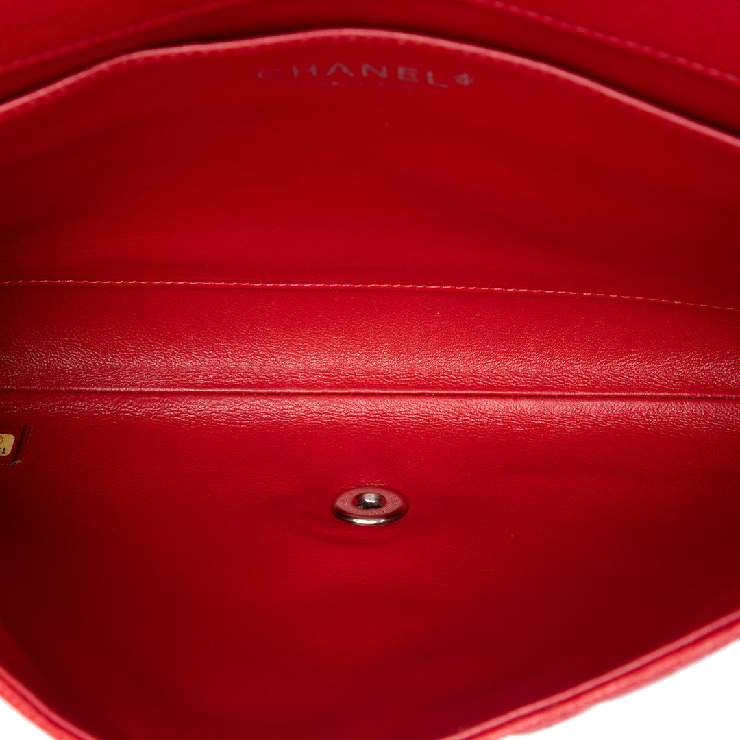 Chanel CC Matelassé Caviar à rabat Pochette avec chaîne
