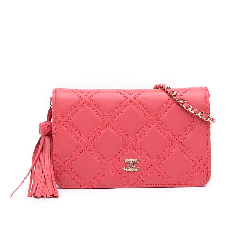Chanel CC Matelassé Cuir d’agneau Double Stitch Pompon Wallet on Chain