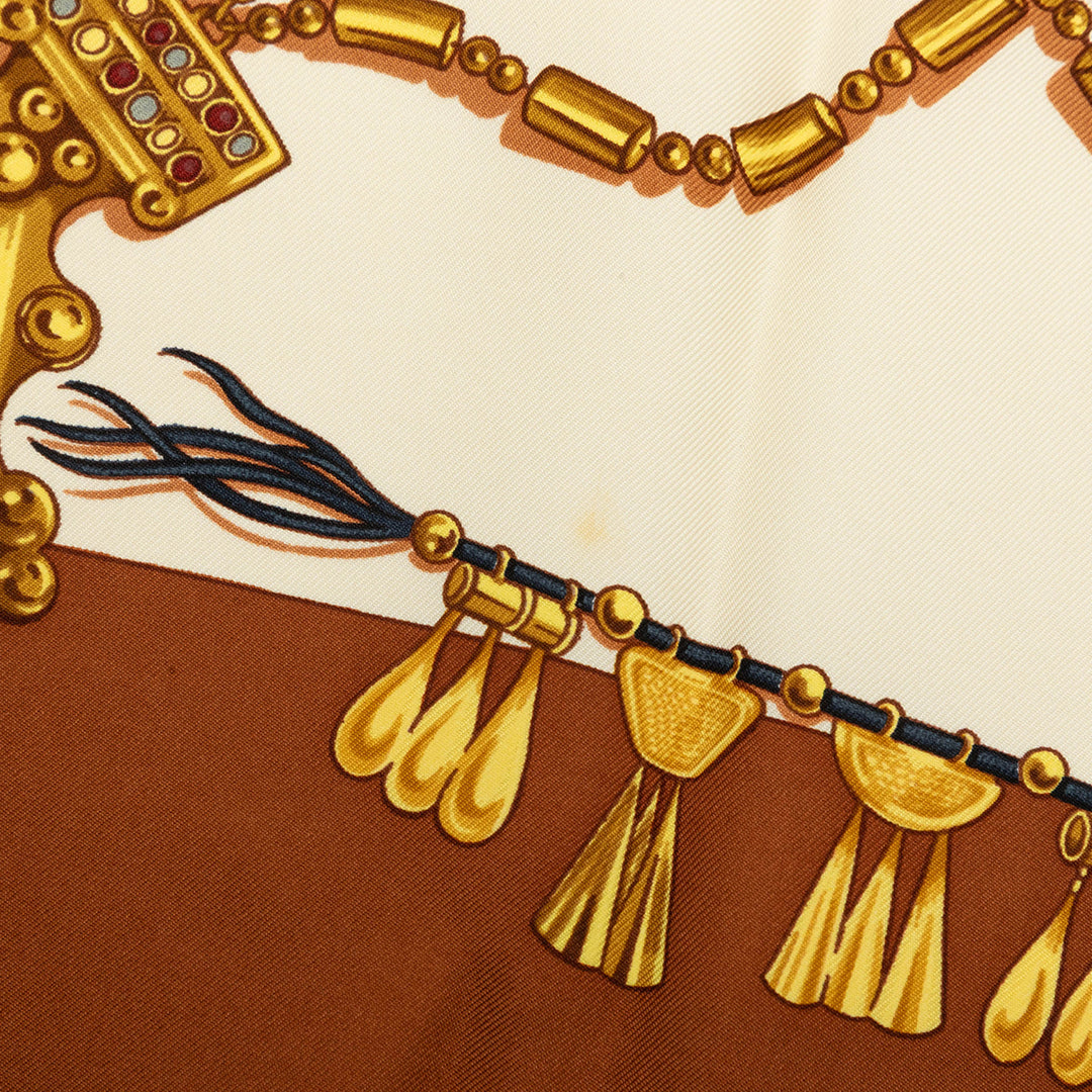 Hermès Parures des Sables Foulard Marron – vue 4 – GABY PARIS