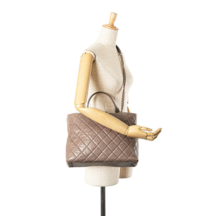 Quilted Glazed Calfskin Gold Bar Tote Brown - Gaby Paris