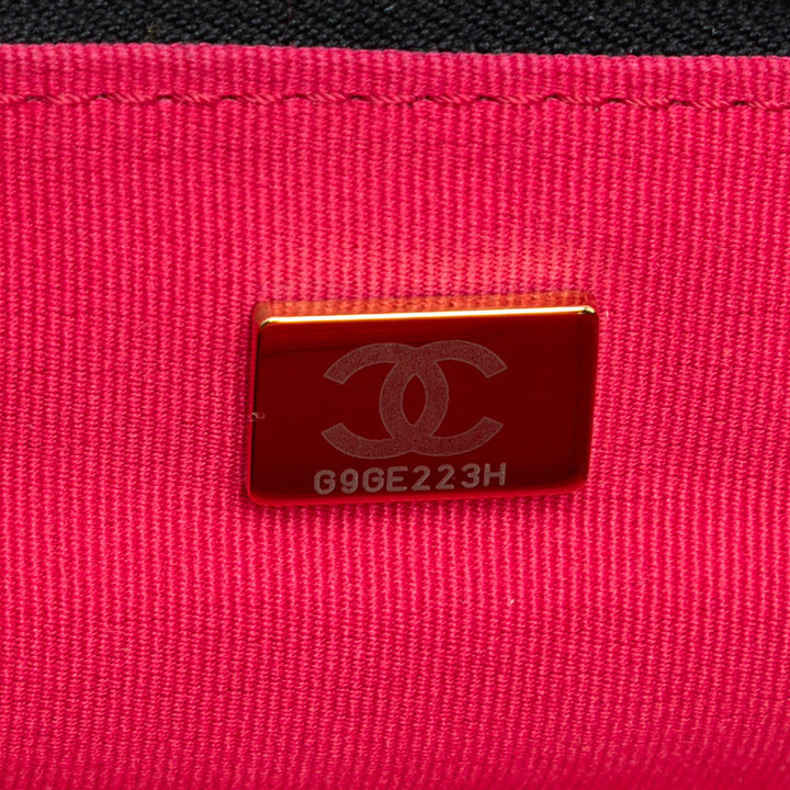 Chanel CC Matelassé Cuir de veau Vanity Étui avec chaîne