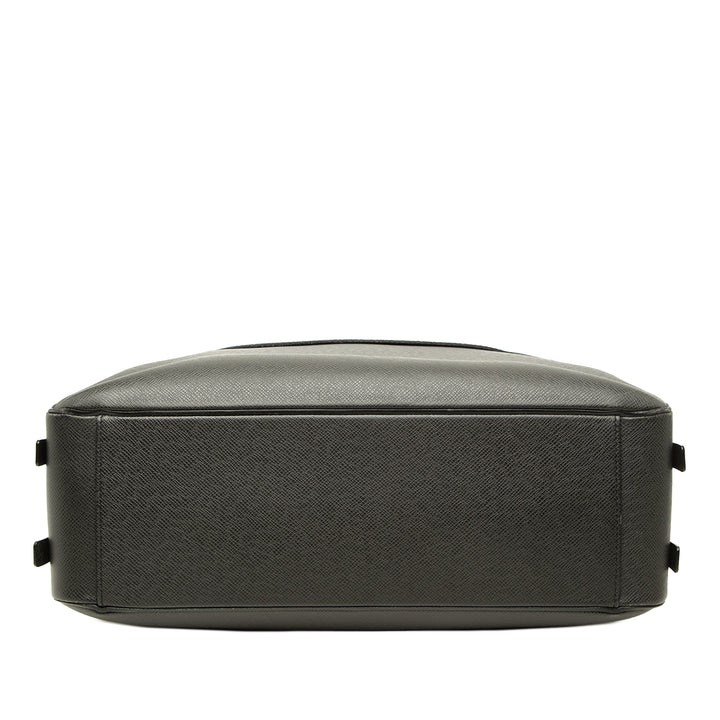 Louis Vuitton Taiga Neo Igor Porte-documents Noir – vue 3 – GABY PARIS