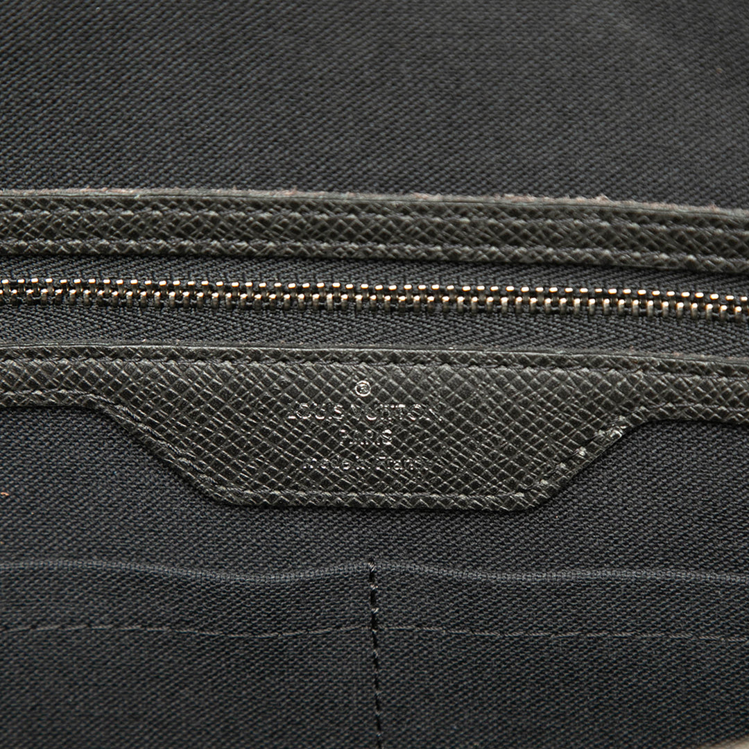 Louis Vuitton Taiga Neo Igor Porte-documents Noir – vue 5 – GABY PARIS