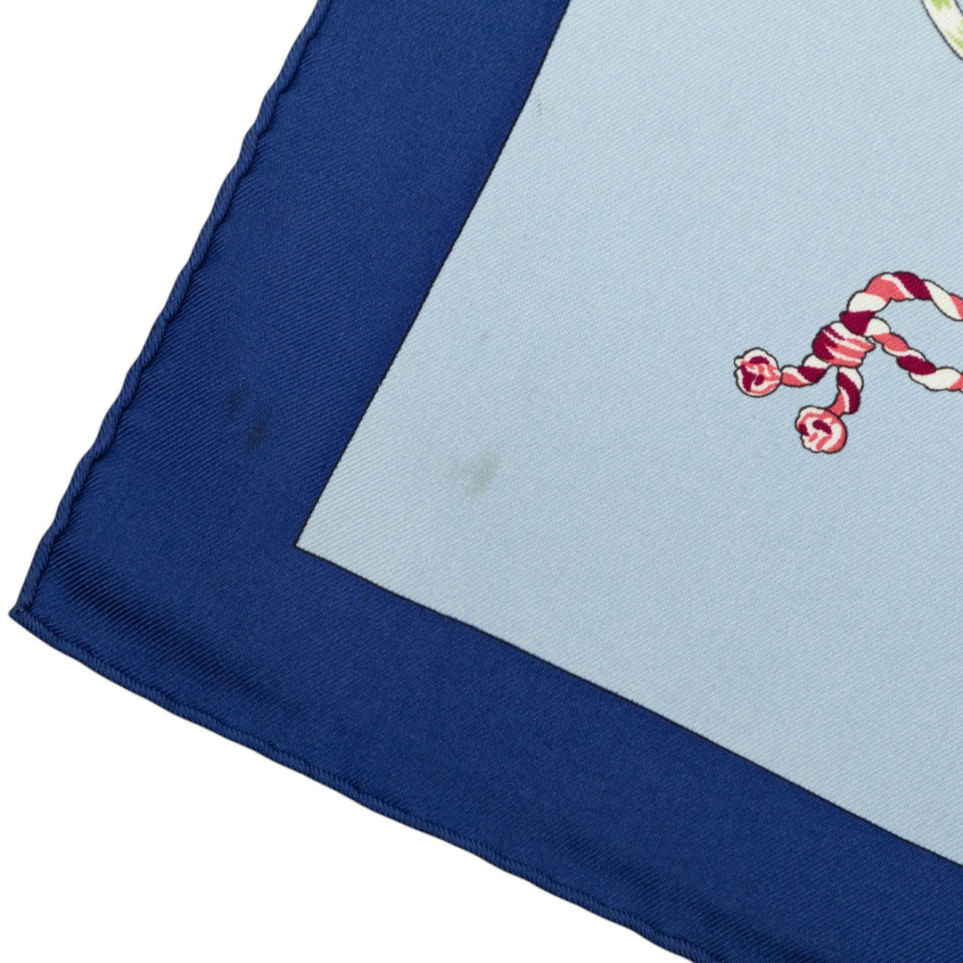 Hermès Carré Au Clair De La Lune 90 Bleu – vue 7 – GABY PARIS