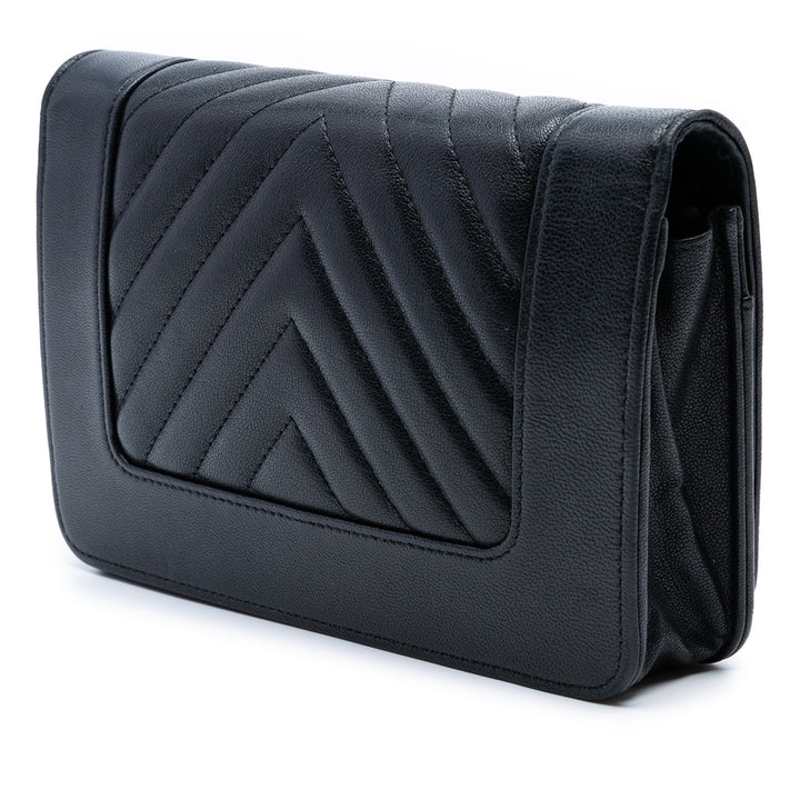 Chanel Chevron Sheepskin Mademoiselle Vintage Wallet on Chain Noir – GABY PARIS Authentique