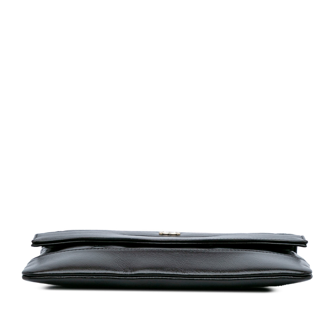Shiny Crumpled Calfskin 31 Clutch Black - Gaby Paris