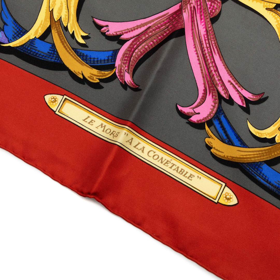 Hermès Le Mors A La Conetable Soie Foulard 90 – GABY PARIS Authentique