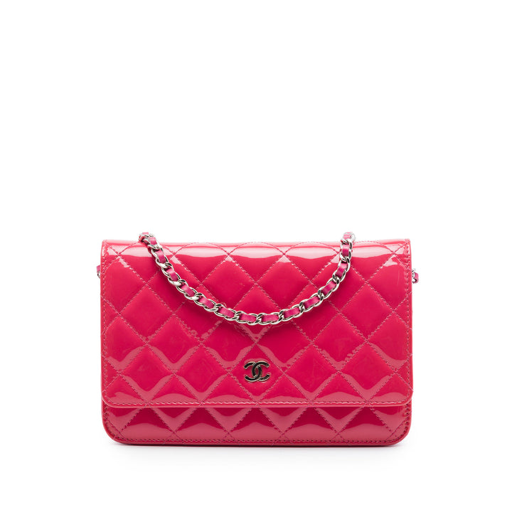 Chanel CC Matelassé Cuir verni Wallet on Chain
