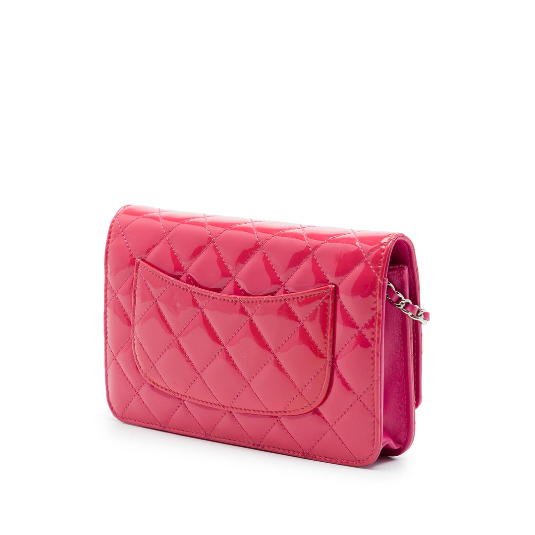 Chanel CC Matelassé Cuir verni Wallet on Chain