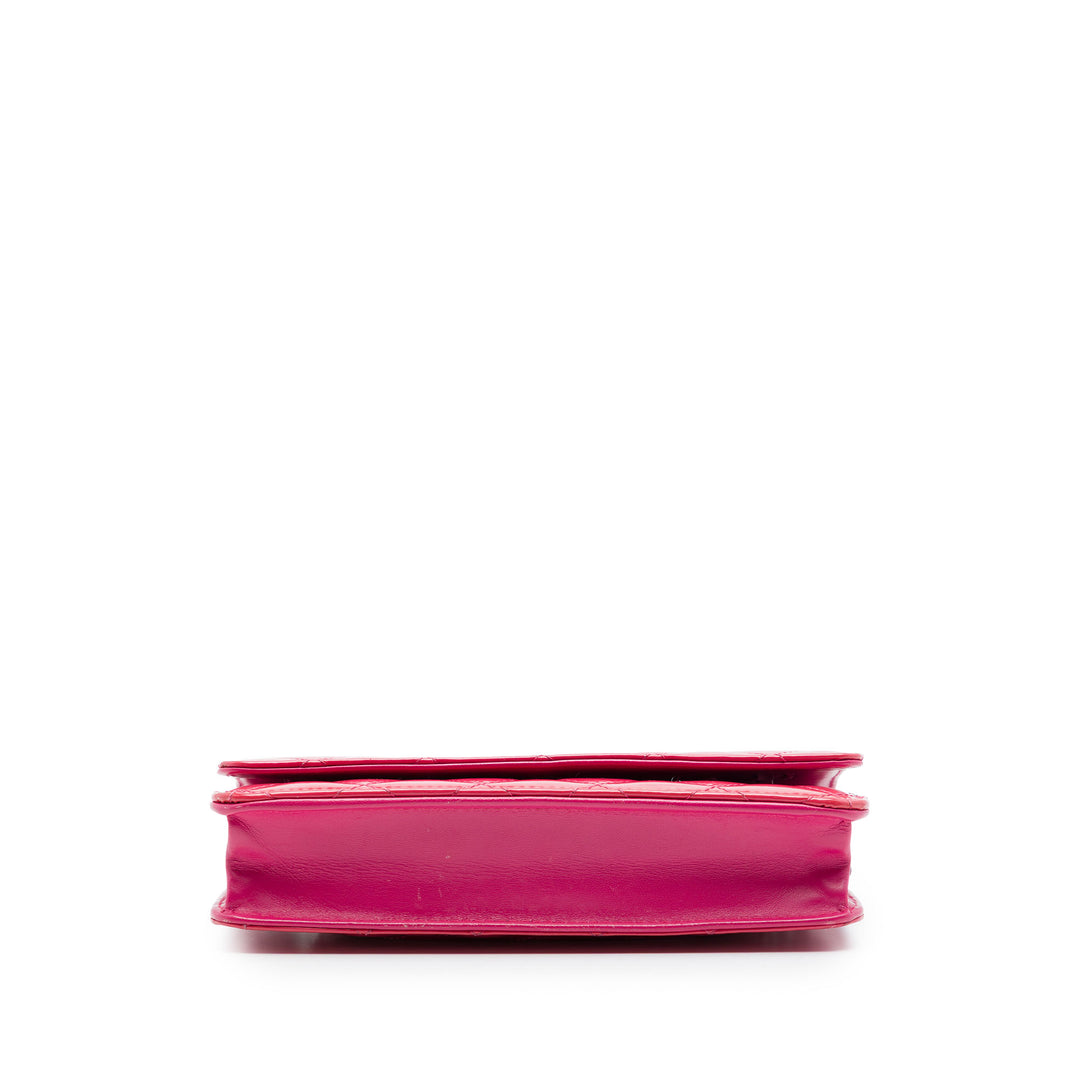Chanel CC Matelassé Cuir verni Wallet on Chain