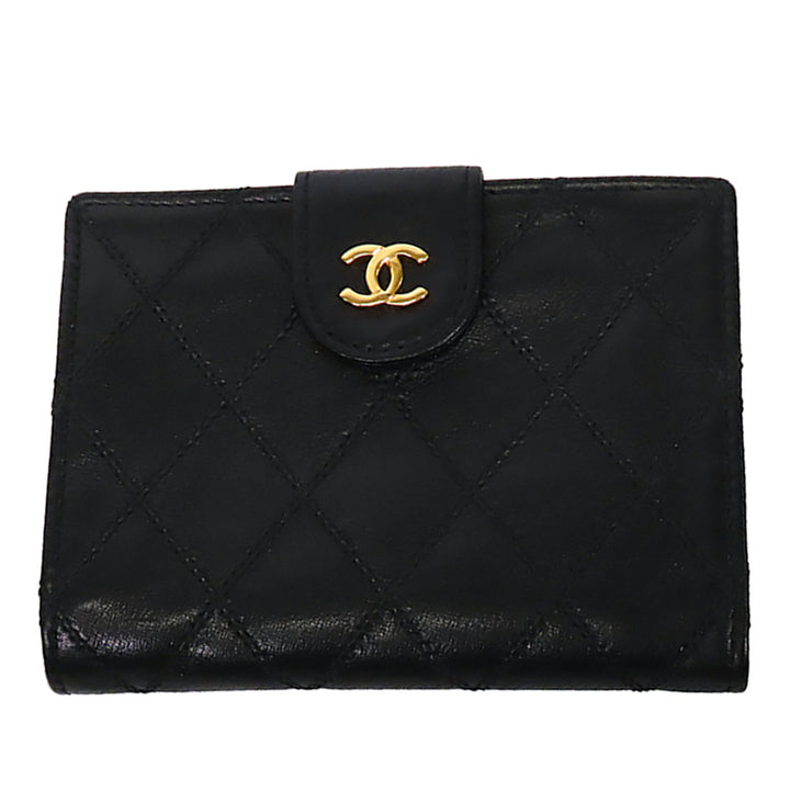 Chanel CC Matelassé Cuir d’agneau Bifold Compact Portefeuille