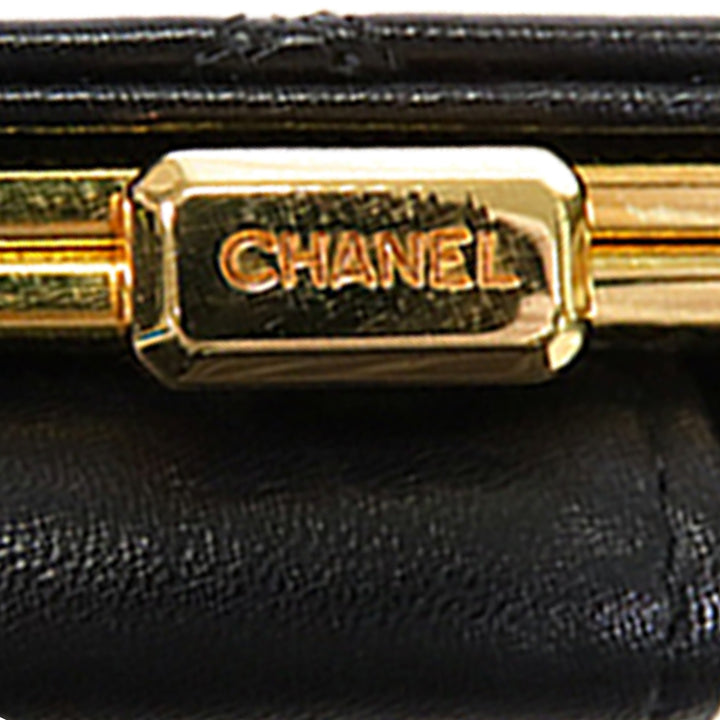 Chanel CC Matelassé Cuir d’agneau Bifold Compact Portefeuille