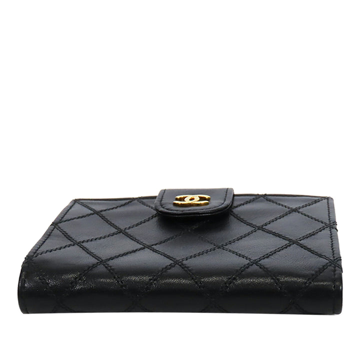 Chanel CC Matelassé Cuir d’agneau Bifold Compact Portefeuille