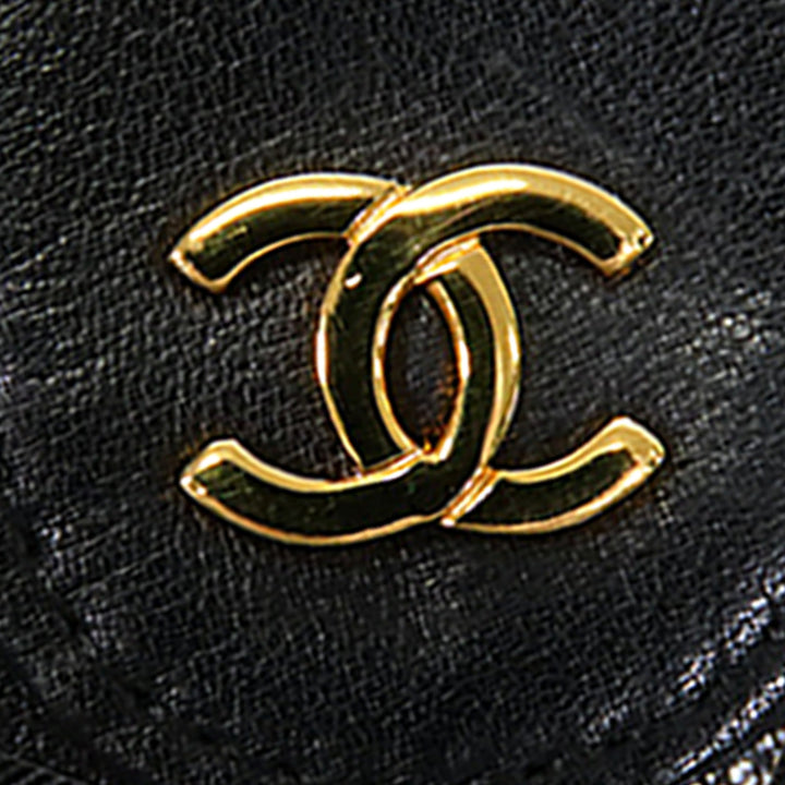 Chanel CC Matelassé Cuir d’agneau Bifold Compact Portefeuille