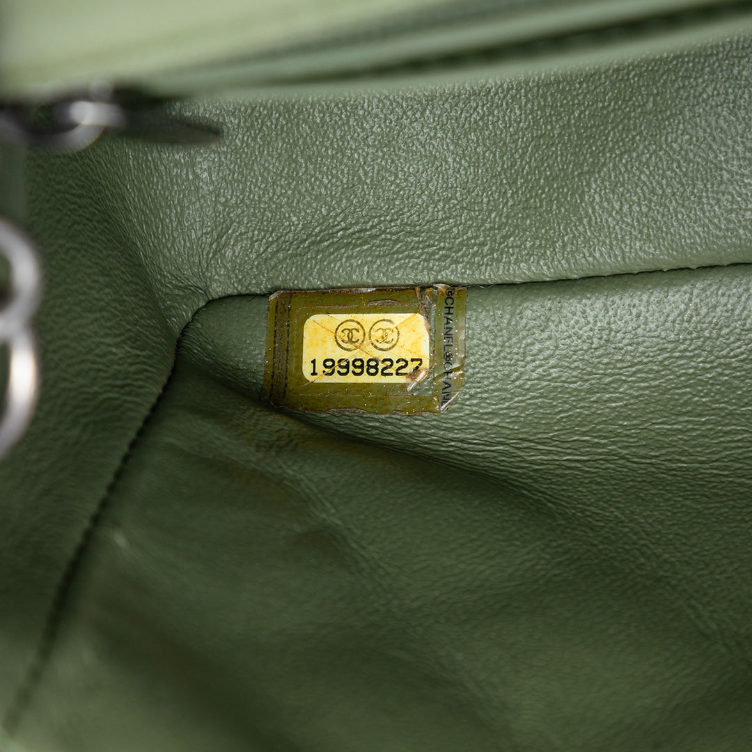 Chanel Mini Rectangular Classic Cuir d’agneau Simple rabat