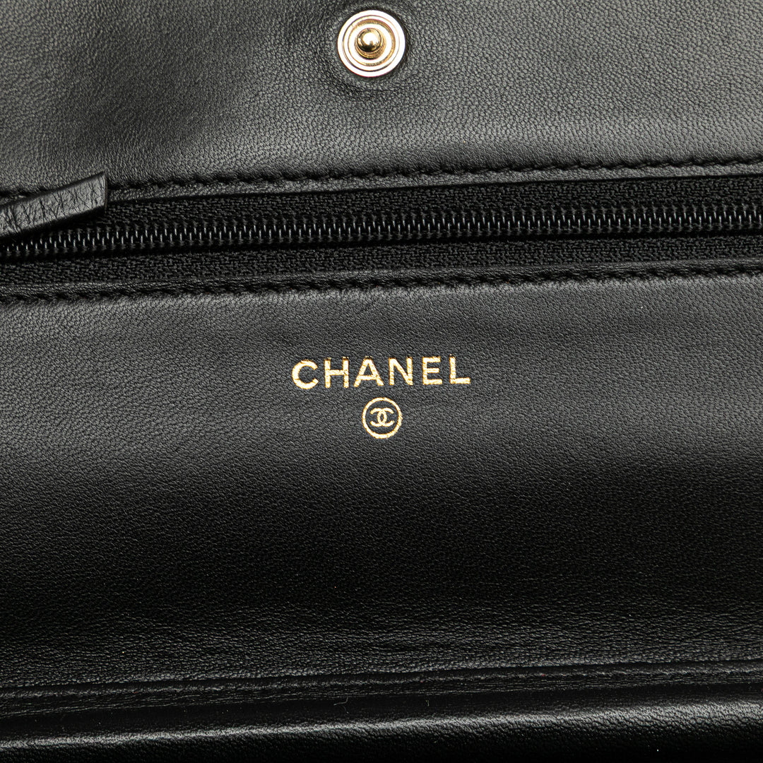 Lambskin Camellia Embossed Wallet On Chain Black - Gaby Paris
