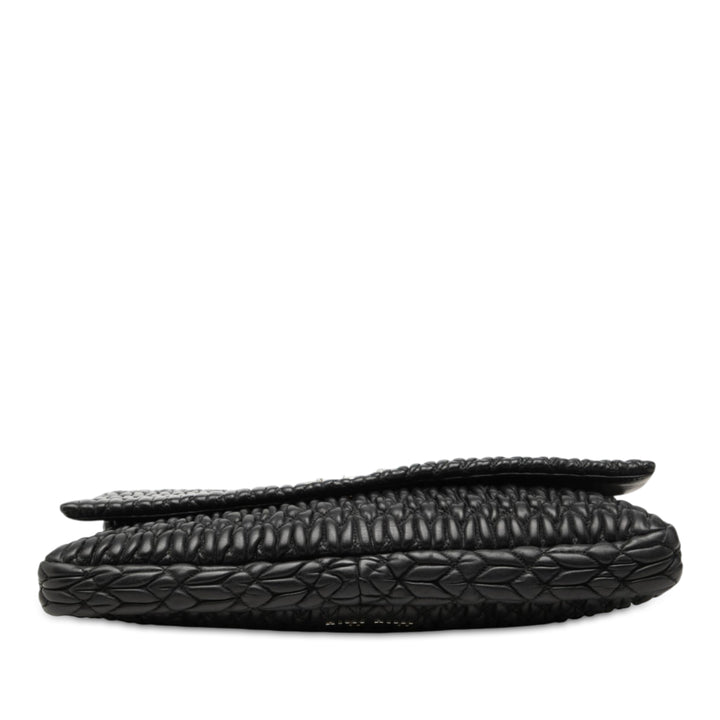 Miu Miu Sac à main Matelasse Cristal nappa Grand Noir – vue 3 – GABY PARIS