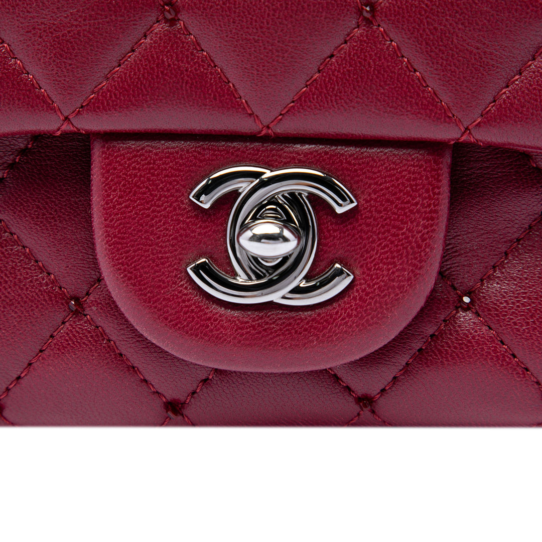 Classic Rectangulaire Rabat simple Extra Mini Cuir d'agneau Rouge