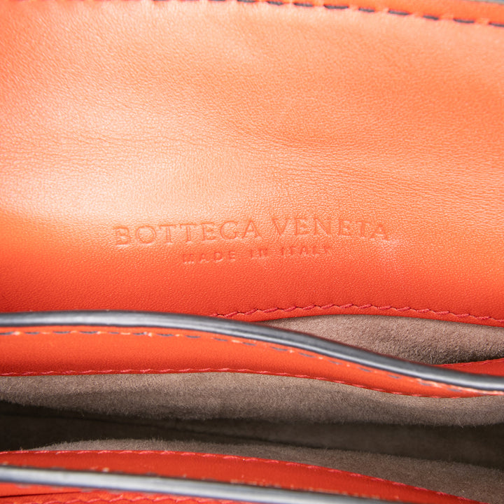 Bottega Veneta Sac à main Intrecciato à finitions Piazza à nappa Mini Orange – vue 6 – GABY PARIS