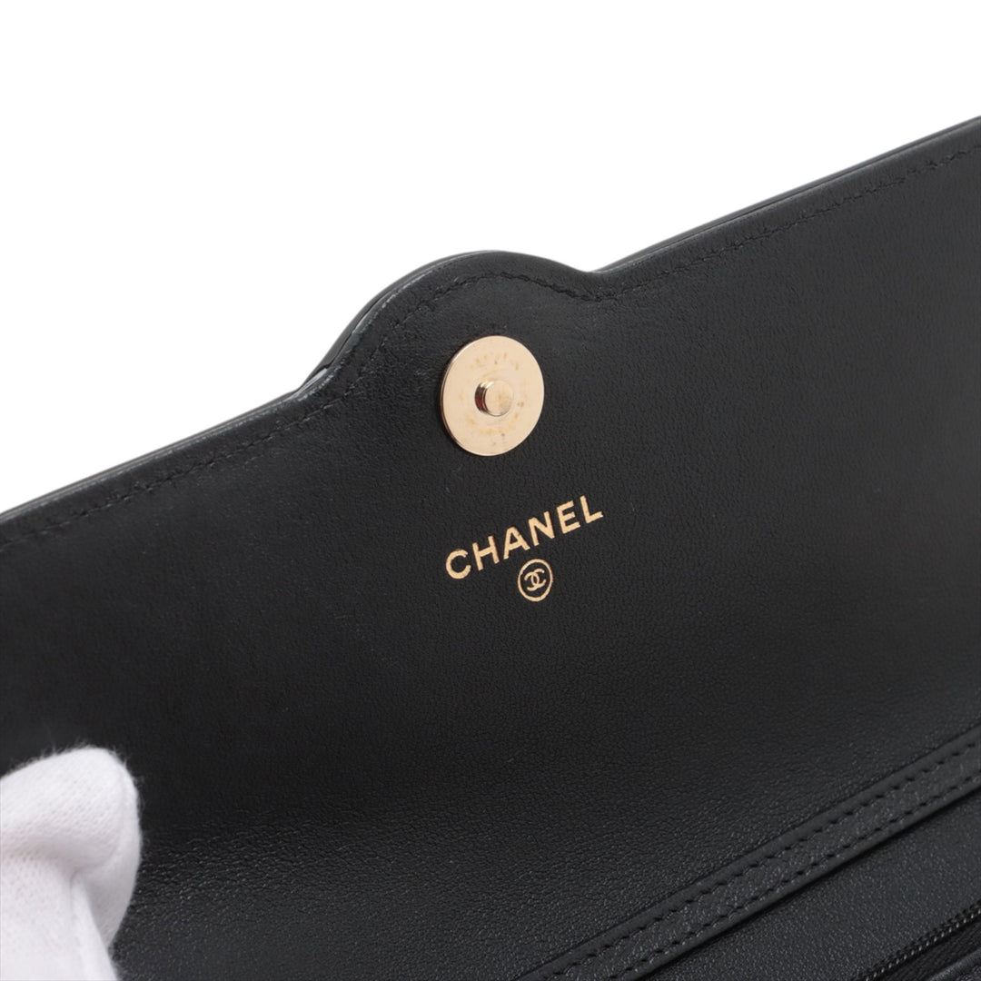 Chanel CC Matelassé Cuir d’agneau et Cuir verni à rabat Phone Holder