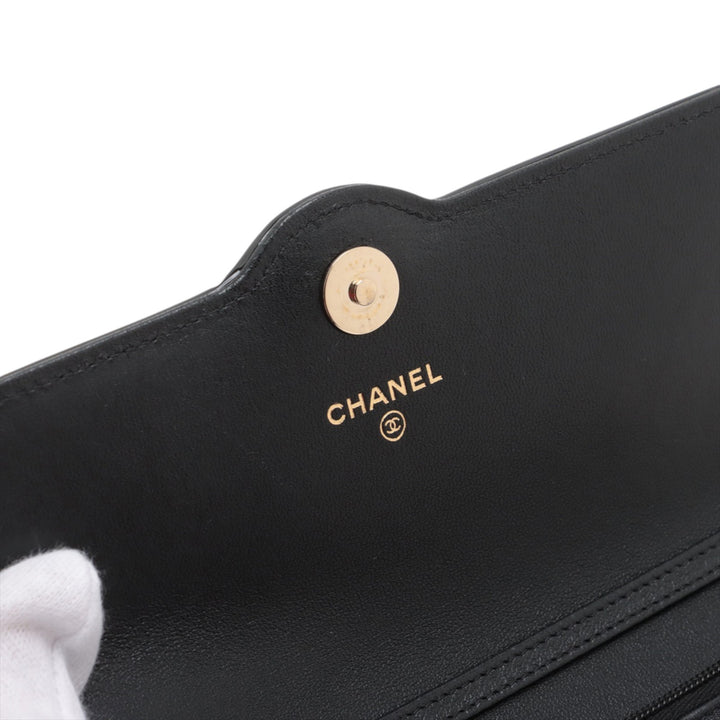 Chanel CC Matelassé Cuir d’agneau et Cuir verni à rabat Phone Holder